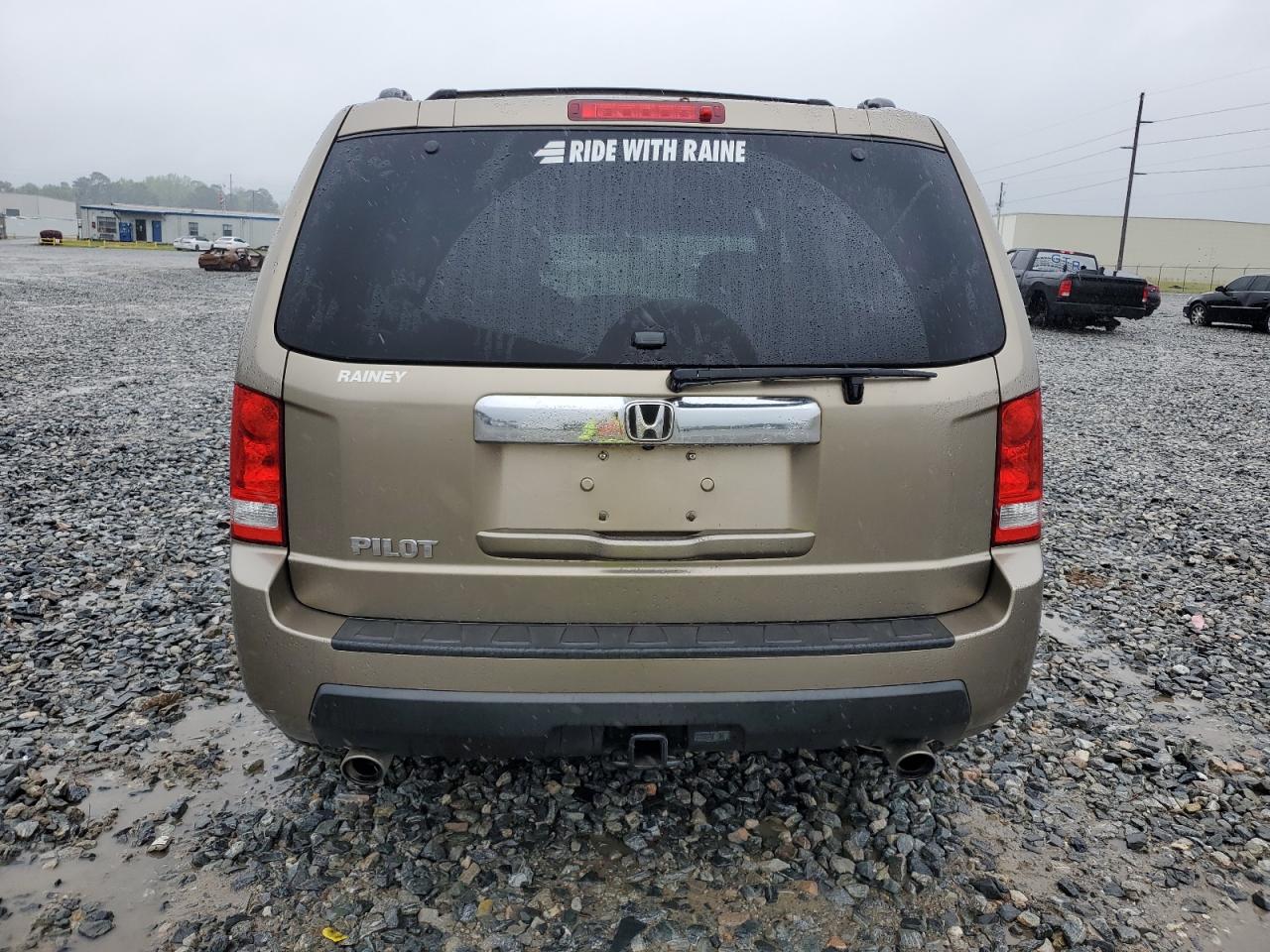 5FNYF3H55BB017108 2011 Honda Pilot Exl