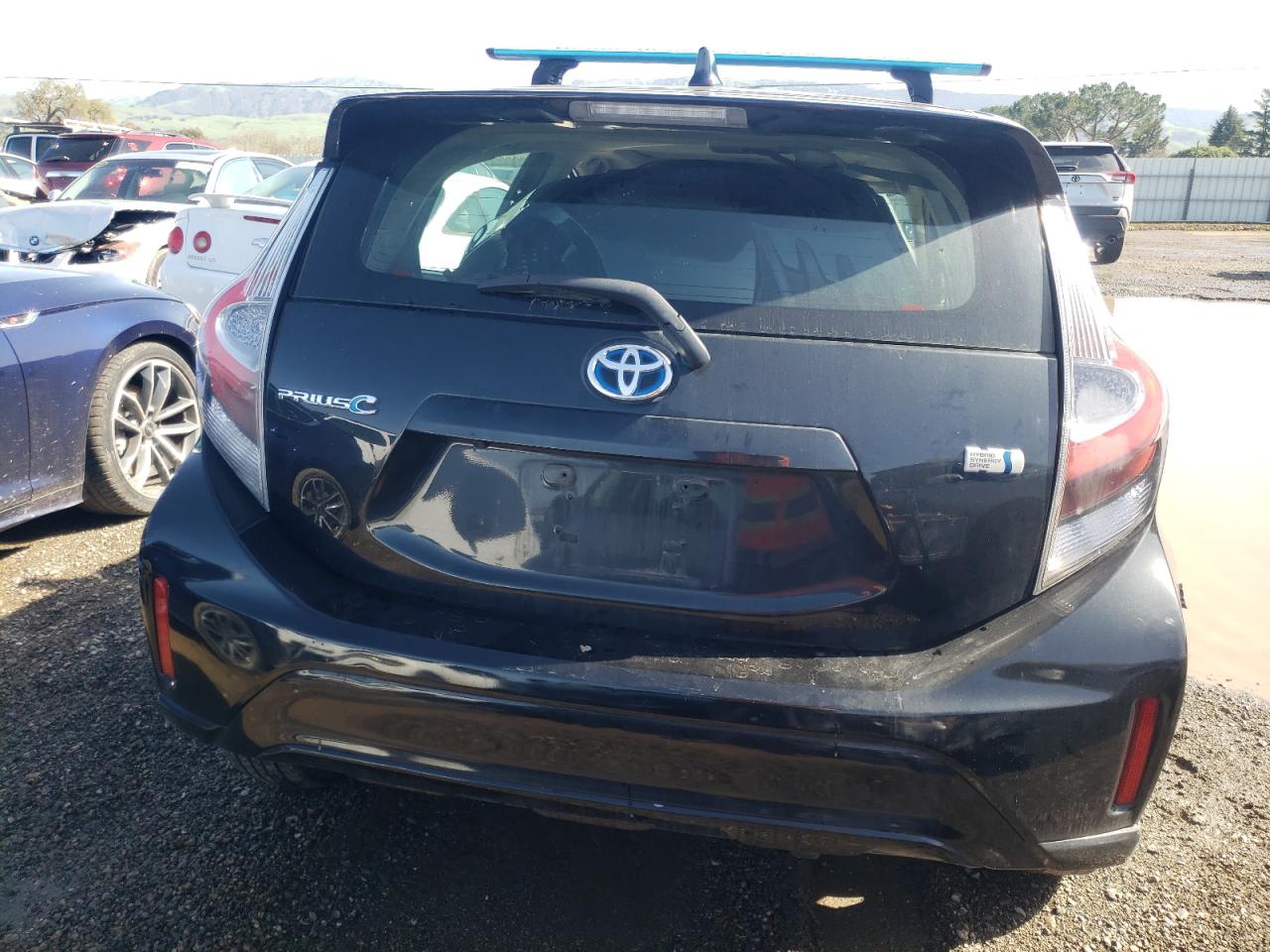 JTDKDTB39J1605393 2018 Toyota Prius C