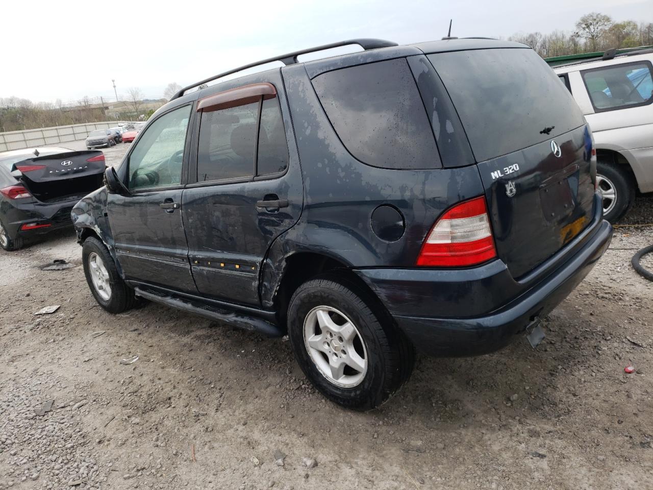 4JGAB54E91A260356 2001 Mercedes-Benz Ml 320