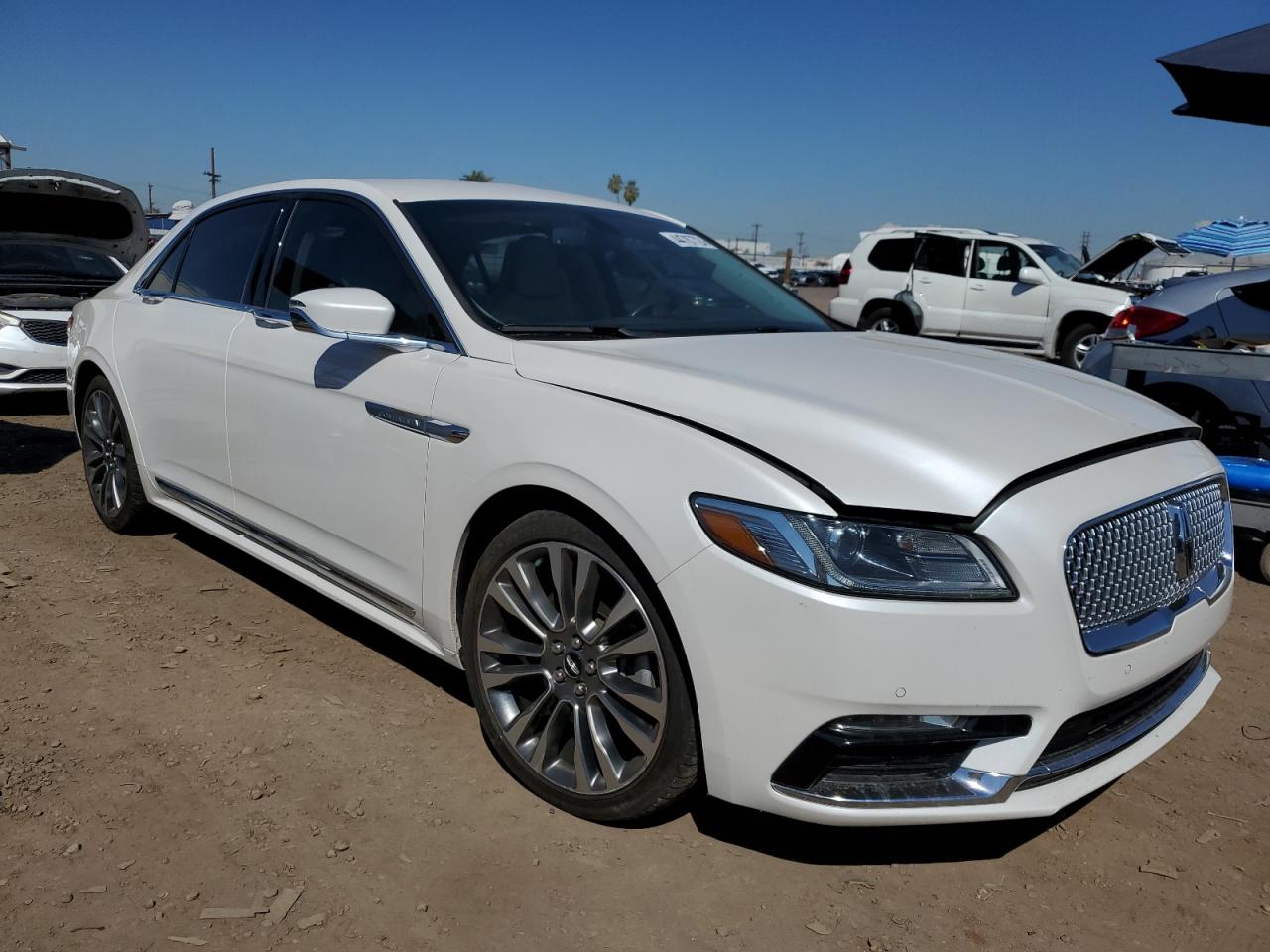 1LN6L9SP0H5608627 2017 Lincoln Continental Select