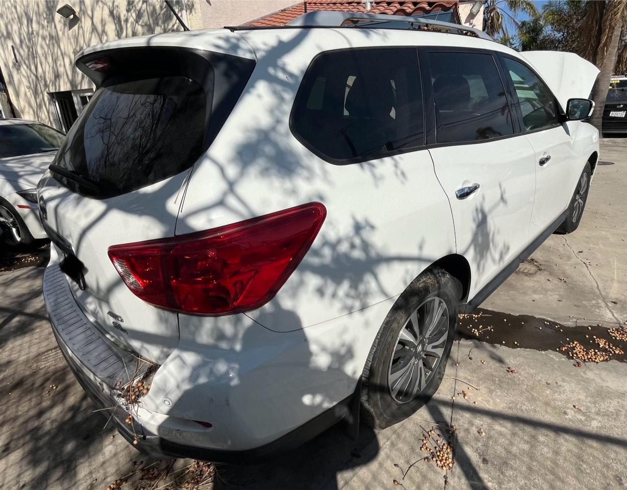 VIN: 5N1DR2MM3HC609105 2017 NISSAN PATHFINDER