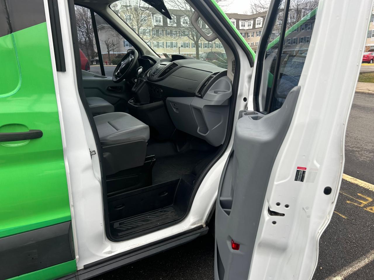 VIN: 1FTBW2CG7KKA08499 2019 FORD TRANSIT