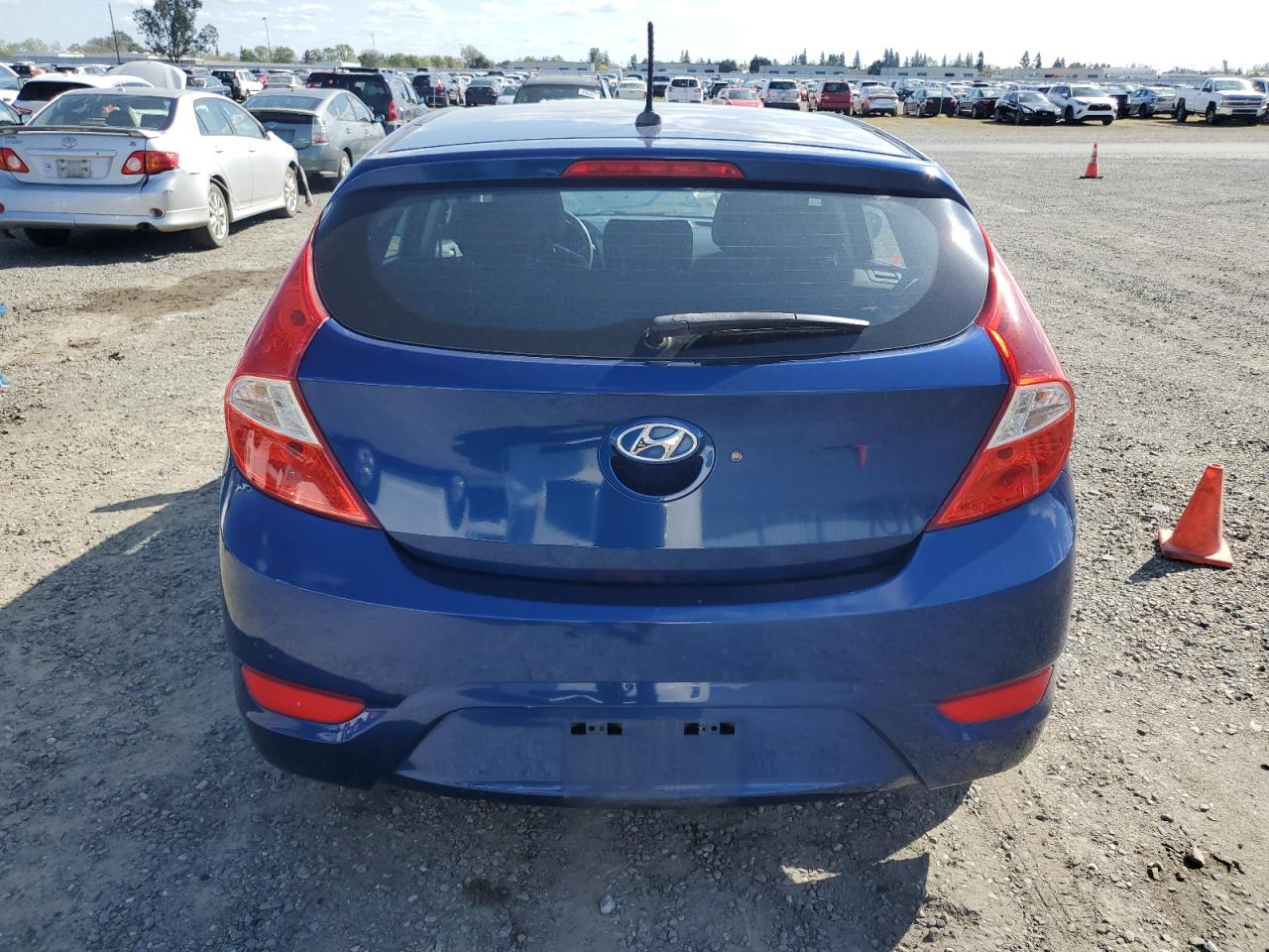 KMHCT5AE3GU277929 2016 Hyundai Accent Se