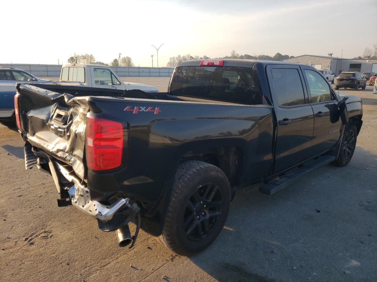 3GCUKPEC3JG495251 2018 Chevrolet Silverado K1500 Custom