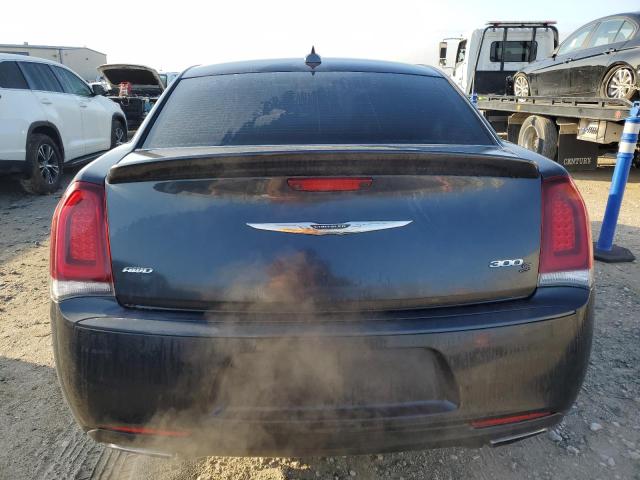2017 Chrysler 300 - Image 6