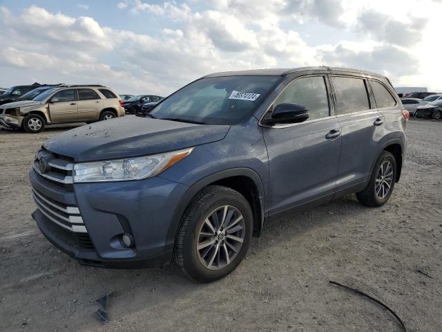 2019 TOYOTA HIGHLANDER SE 2019