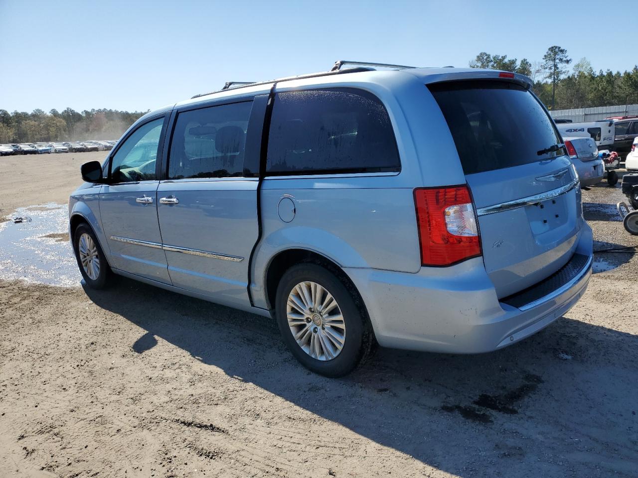 2C4RC1CG6CR339028 2012 Chrysler Town & Country Touring L