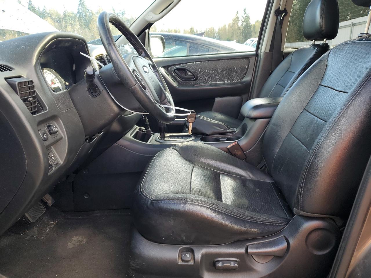 1FMYU041X5KA66959 2005 Ford Escape Limited