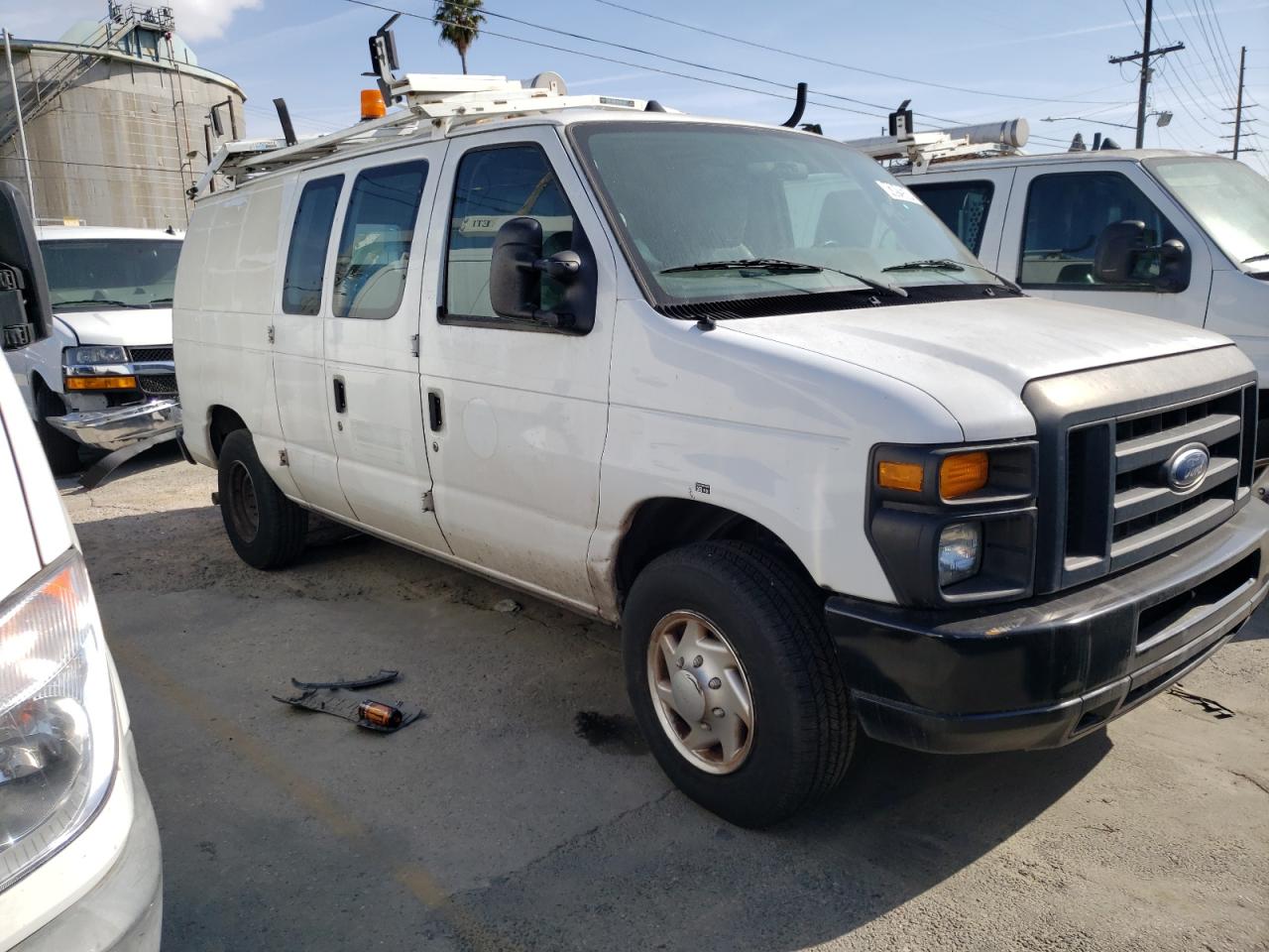 1FTNE2EL1BDB09830 2011 Ford Econoline E250 Van