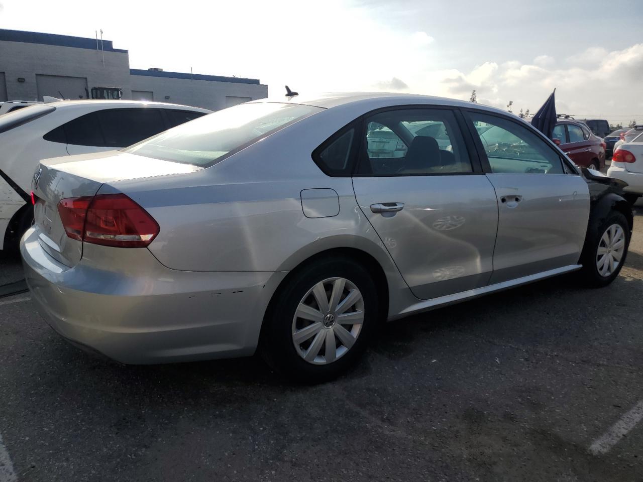 1VWAP7A30DC049086 2013 Volkswagen Passat S