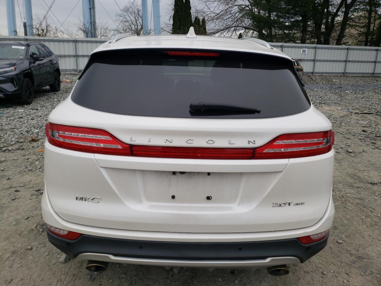 2017 Lincoln Mkc Reserve vin: 5LMCJ3D93HUL46576