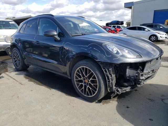 VIN WP1AA2A53HLB06412 2017 Porsche Macan no.4