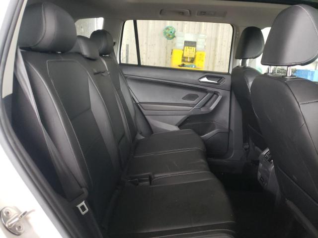 2018 VOLKSWAGEN TIGUAN SE - 3VV2B7AX0JM164176