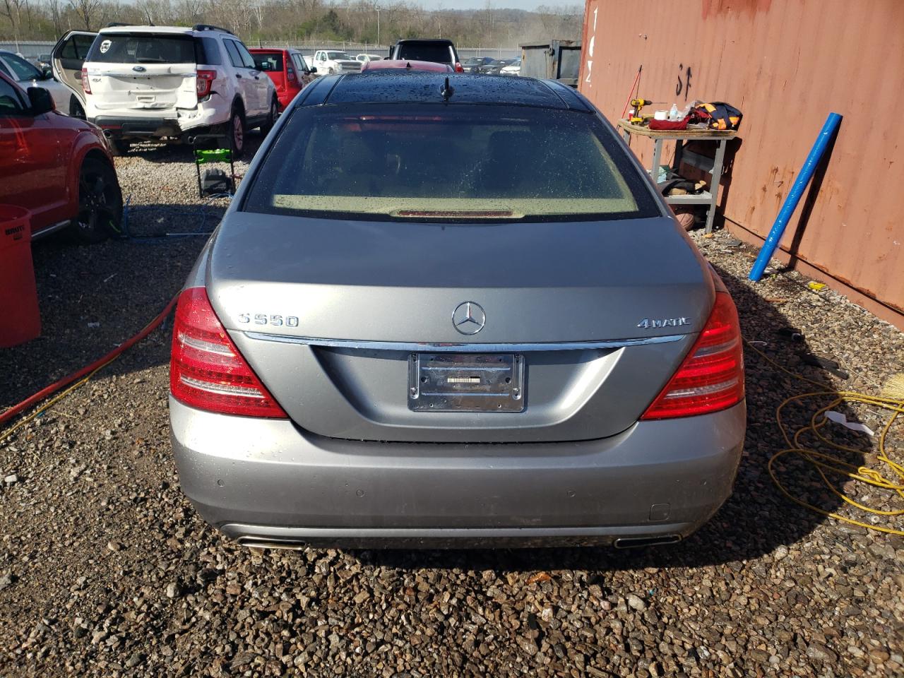 MERCEDES-BENZ S 550 4MAT -