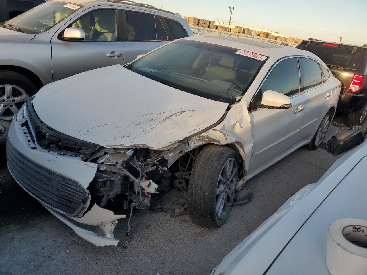 TOYOTA AVALON XLE