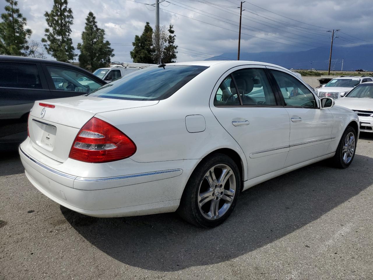 WDBUF56J86A861697 2006 Mercedes-Benz E 350