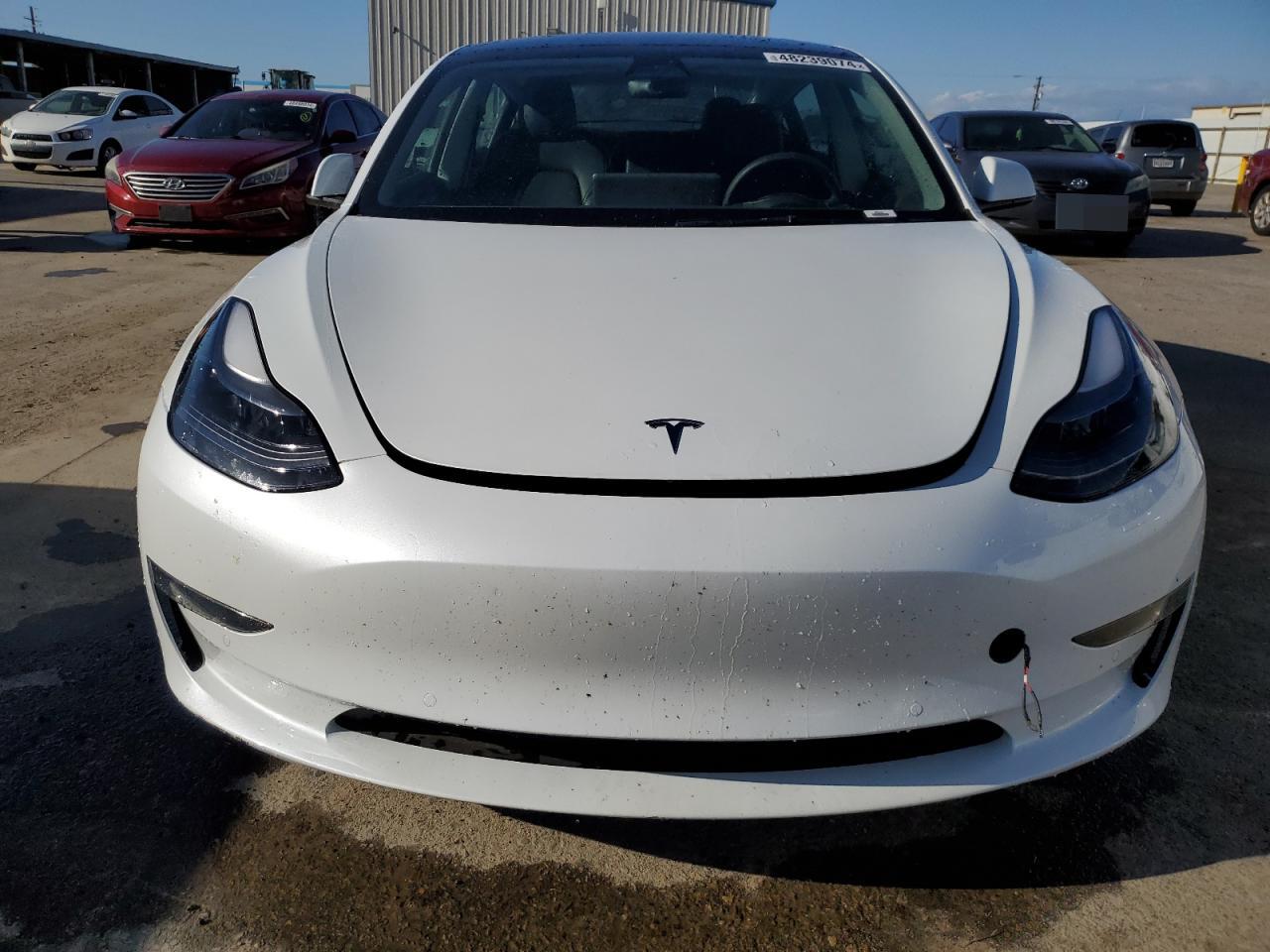 2022 Tesla Model 3 vin: 5YJ3E1EB9NF360021