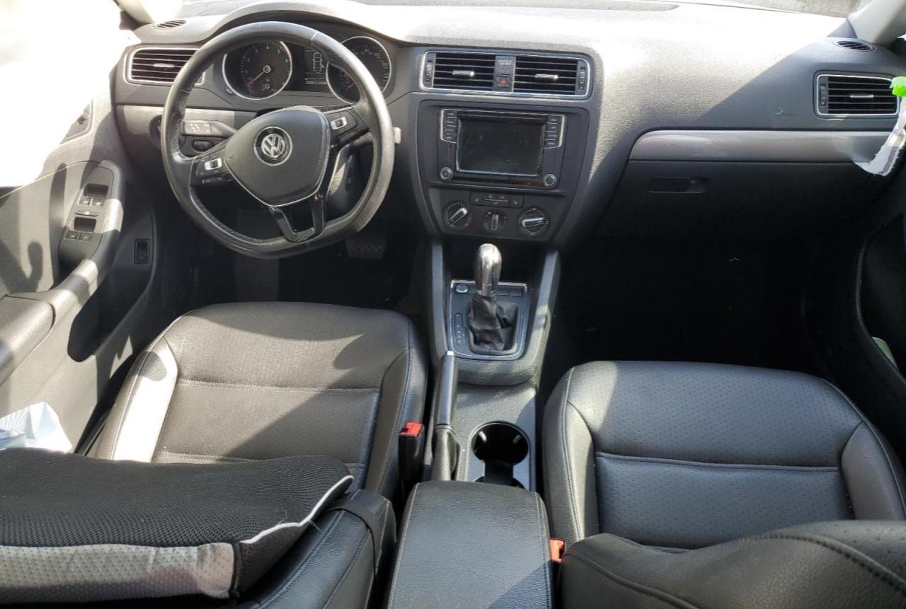 3VWDB7AJ9JM218445 2018 Volkswagen Jetta Se