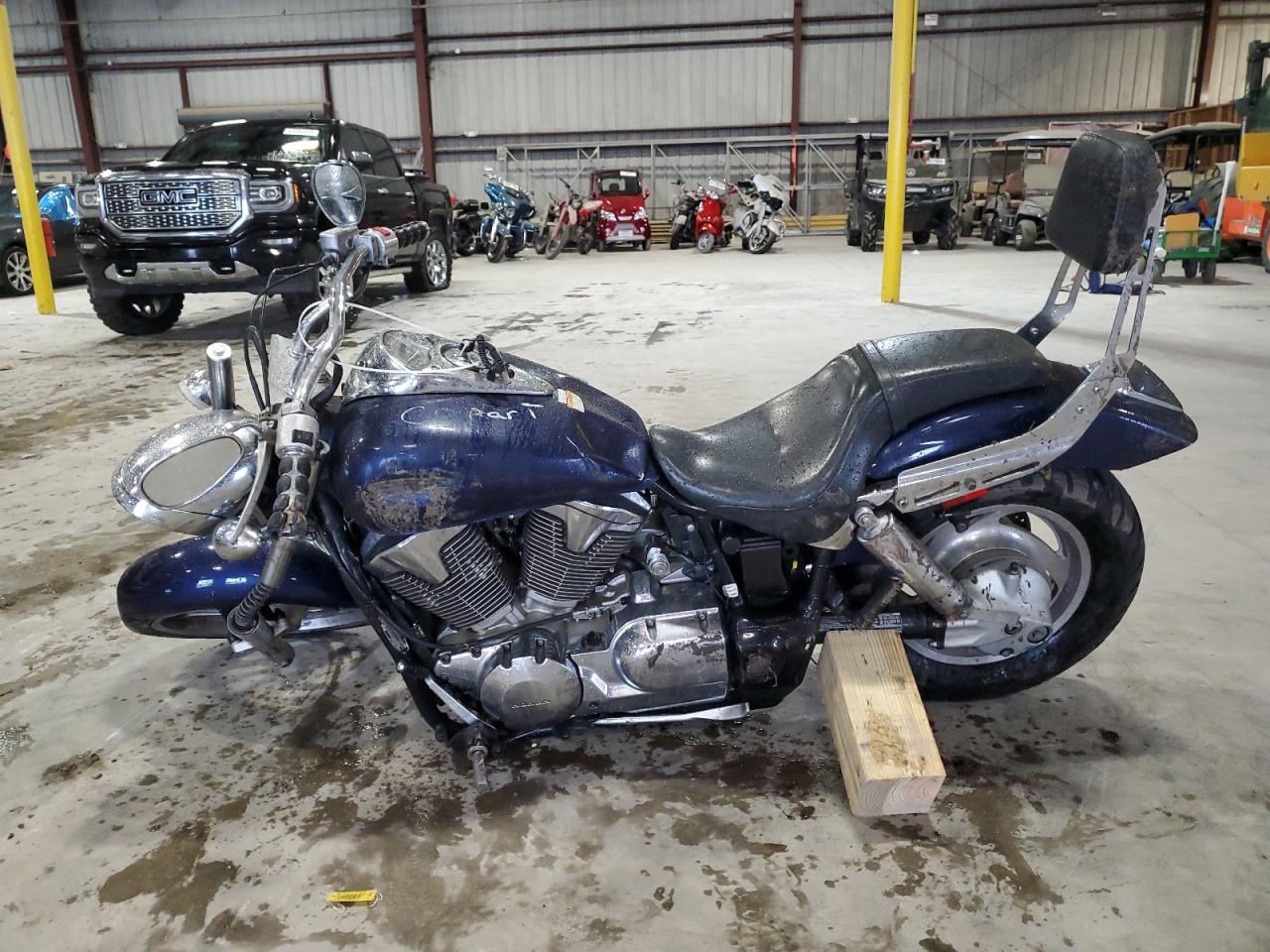 Lot #3052401622 2007 HONDA VTX1300 C