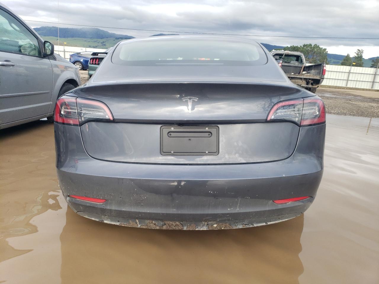 5YJ3E1EA0PF692391 2023 Tesla Model 3