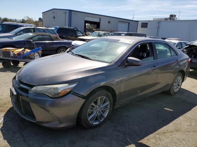 Lot #2521577558 2017 TOYOTA CAMRY LE salvage car