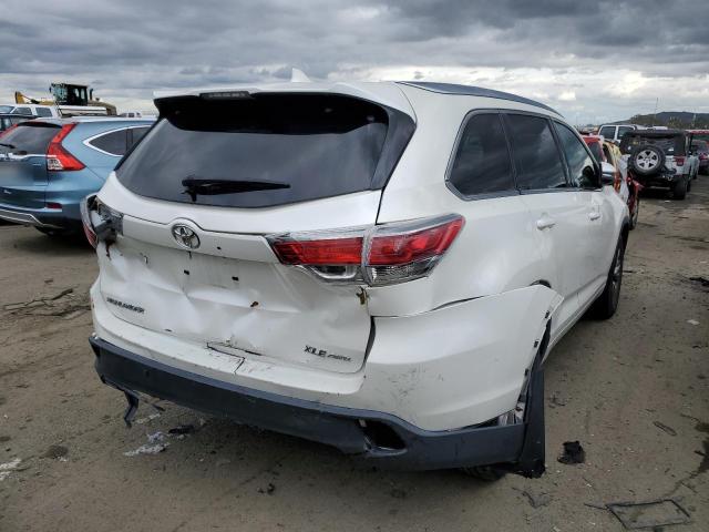 VIN 5TDJKRFH0ES024108 2014 Toyota Highlander, Xle no.3