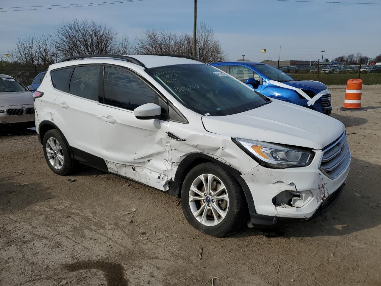 1FMCU9HD7JUB07047 2018 Ford Escape Sel