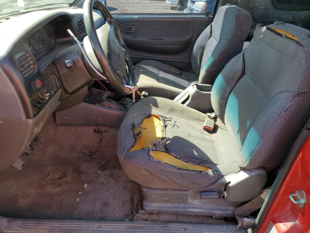 KNDJA6239X5584200 1999 Kia Sportage