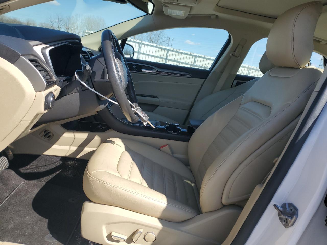 3FA6P0HD5FR120162 2015 Ford Fusion Se