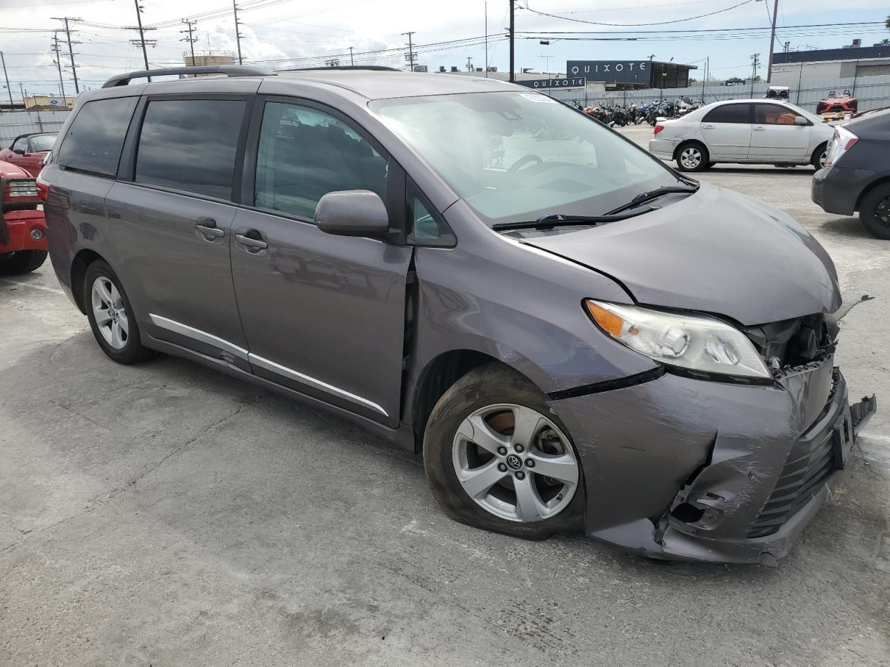 Lot #2445578909 2019 TOYOTA SIENNA LE