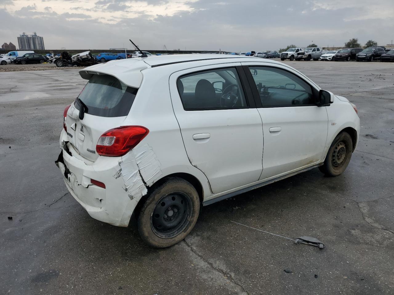 ML32A3HJXJH014210 2018 Mitsubishi Mirage Es