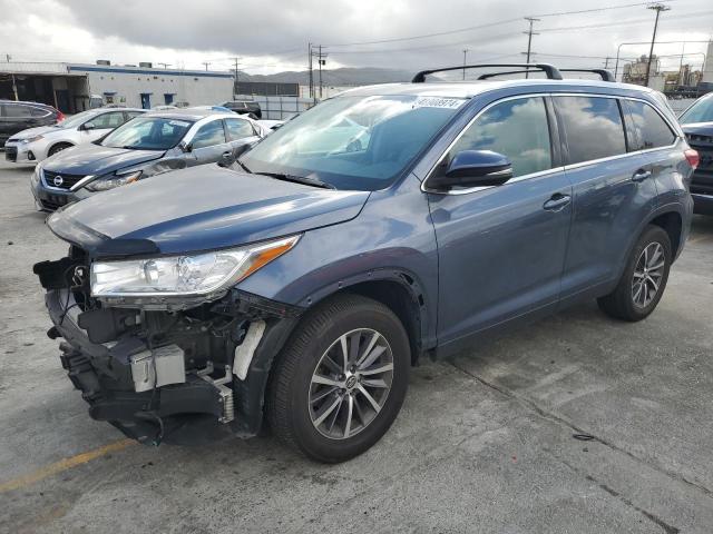 VIN 5TDKZRFH9KS345432 2019 Toyota Highlander, SE no.1