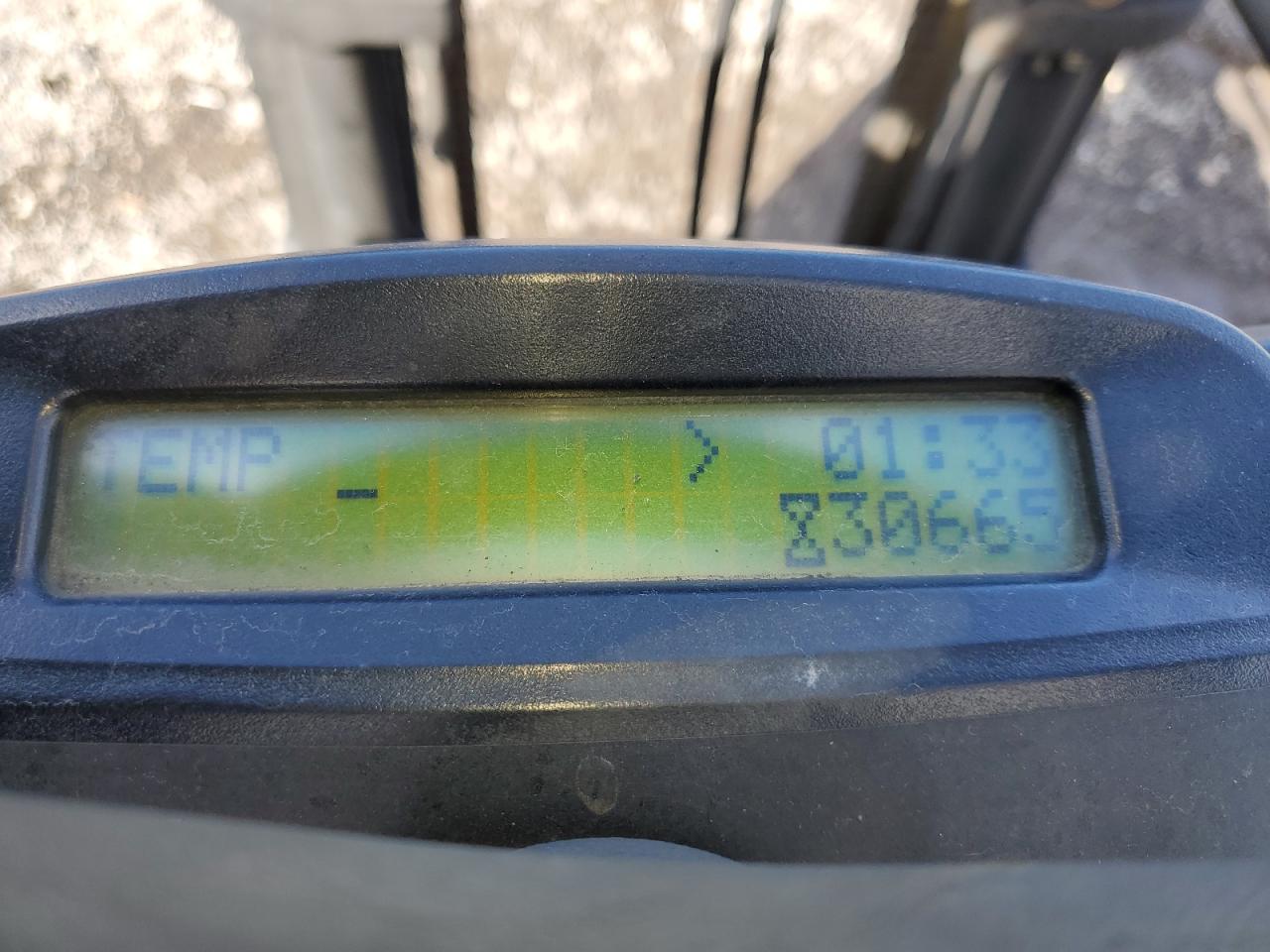 Lot #3242791977 2010 HYST FORKLIFT