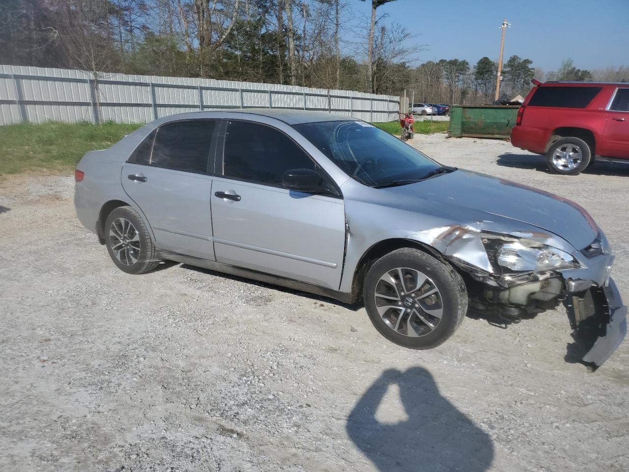 1HGCM56155A121026 2005 Honda Accord Dx