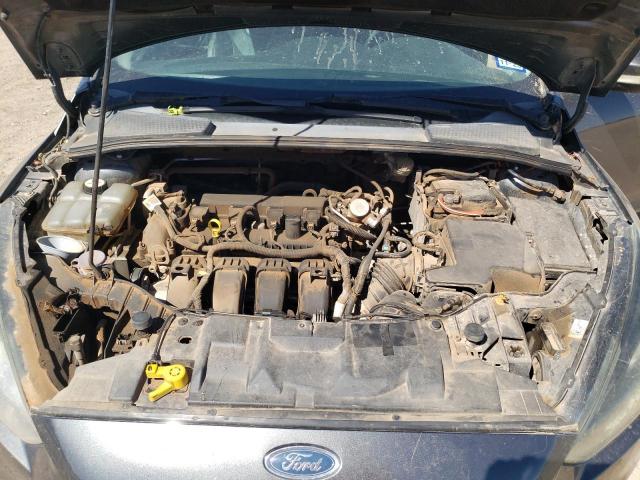 Lot #2452855513 2016 FORD FOCUS SE salvage car