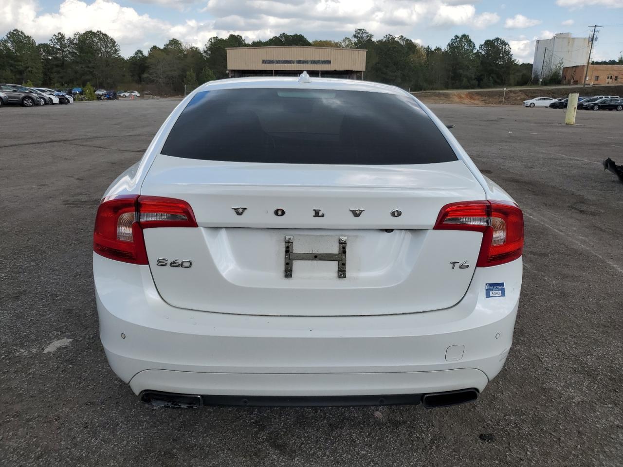 YV149MFM7F2335188 2015 Volvo S60 Platinum