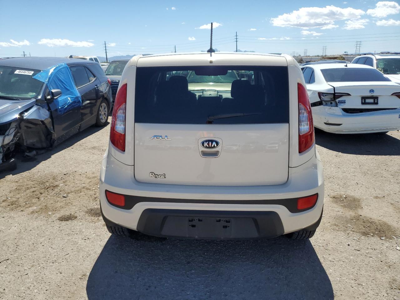KNDJT2A67D7763835 2013 Kia Soul +