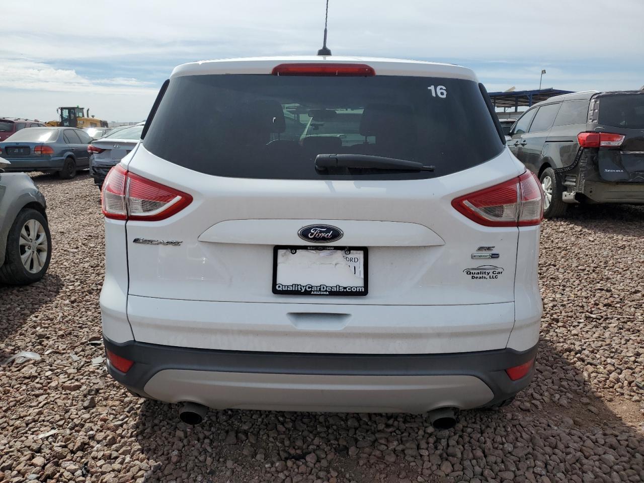 1FMCU9GX7GUC67823 2016 Ford Escape Se