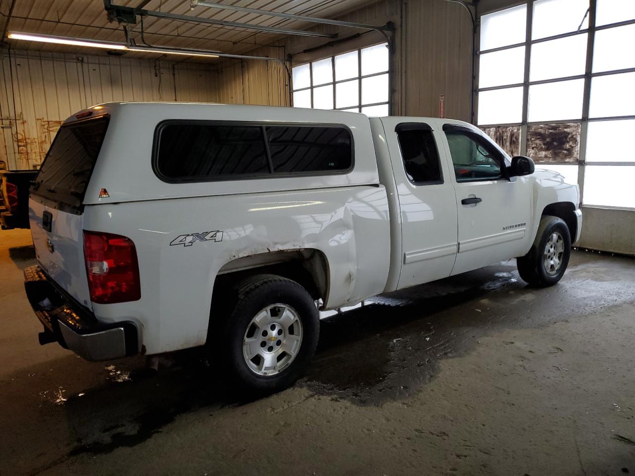 1GCRKSE33BZ132717 2011 Chevrolet Silverado K1500 Lt