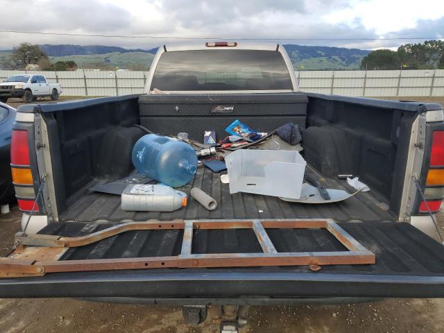 2004 GMC New Sierra K3500 VIN: 1GTJK332X4F257702 Lot: 44974214