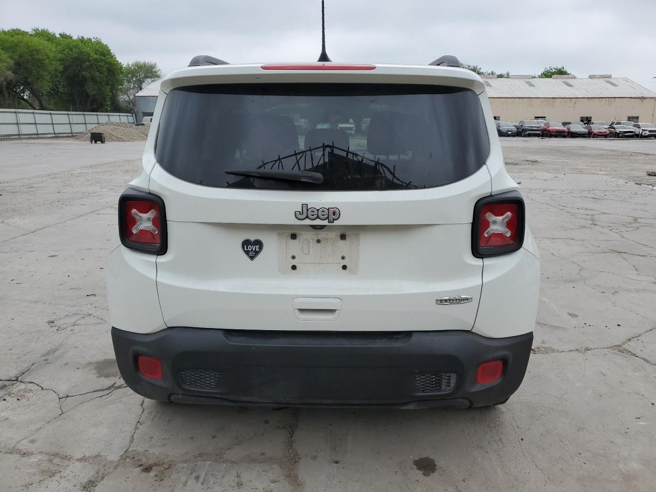 ZACNJABB0KPK79953 2019 Jeep Renegade Latitude
