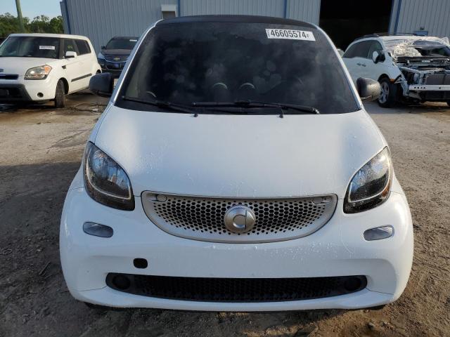 VIN WMEFJ5DA8HK168865 2017 Smart Fortwo no.5