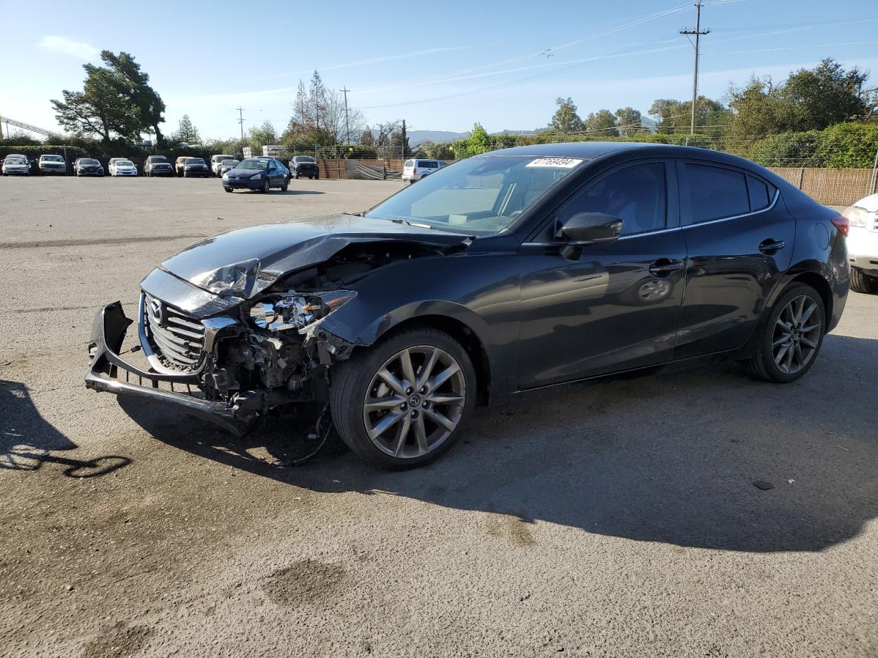 3MZBN1V34JM158629 2018 Mazda 3 Touring