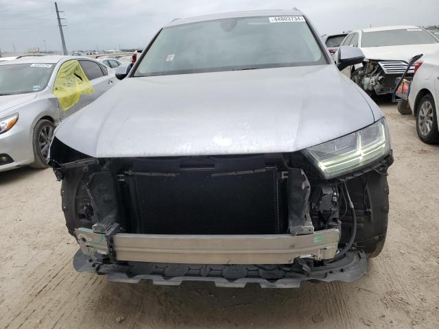 VIN WA1LHAF7XKD043931 2019 Audi Q7, Premium Plus no.5