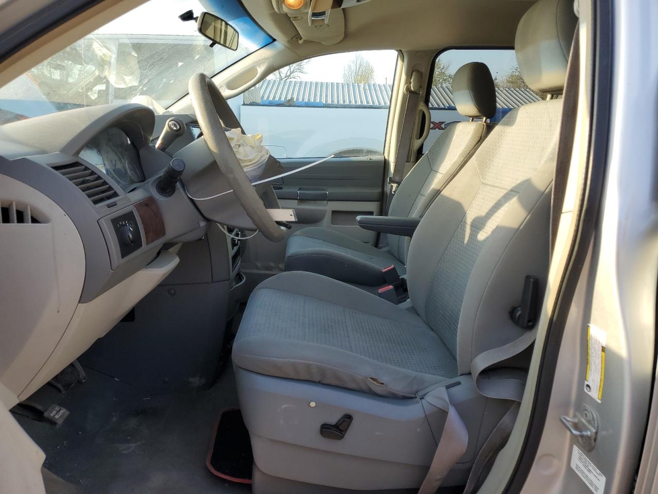 2A4RR4DE4AR140841 2010 Chrysler Town & Country Lx