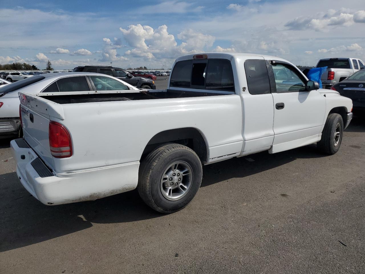 1B7GL22X4YS600435 2000 Dodge Dakota