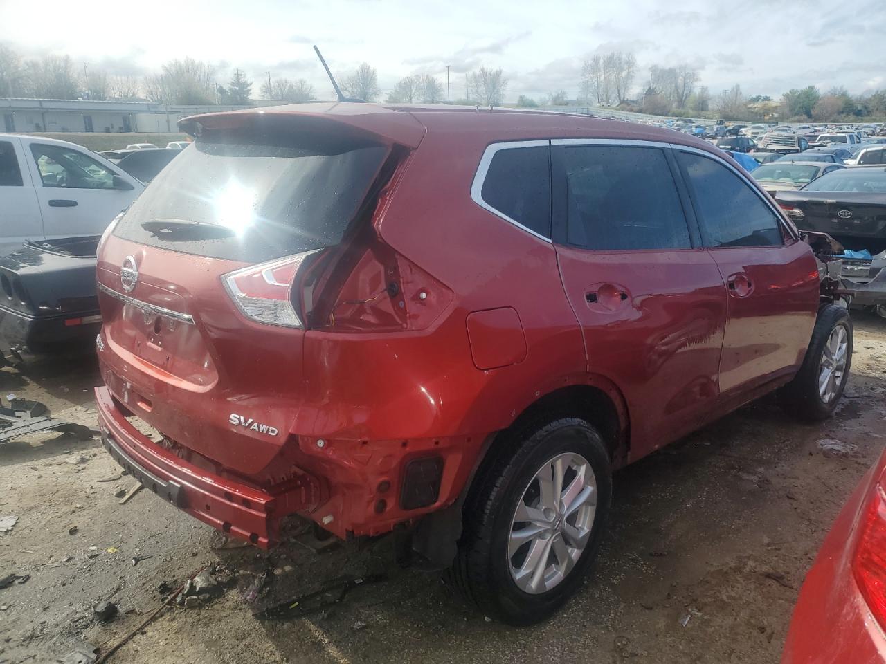 2016 Nissan Rogue S vin: KNMAT2MVXGP700090