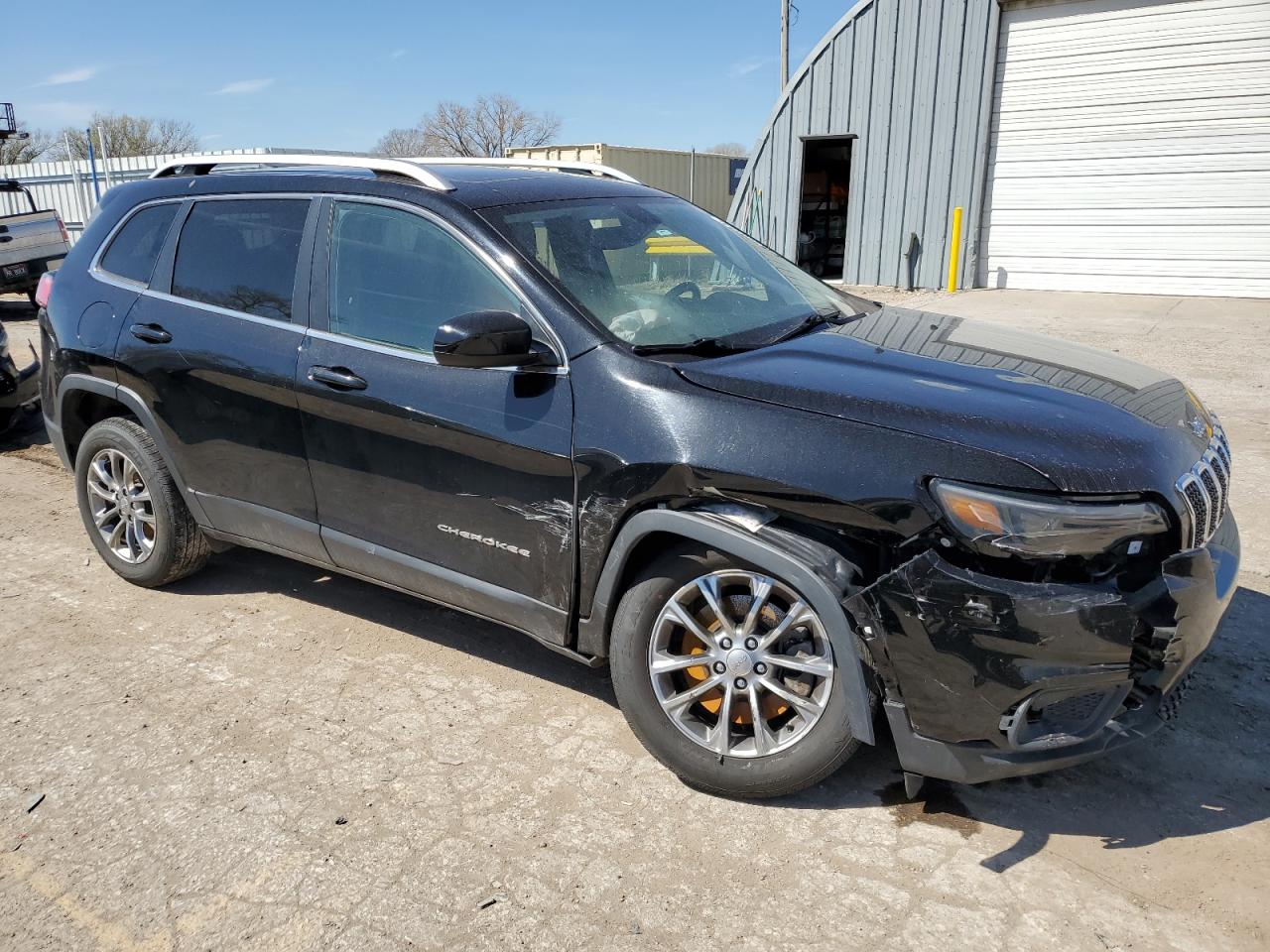 2019 Jeep Cherokee Latitude Plus vin: 1C4PJLLN7KD171876