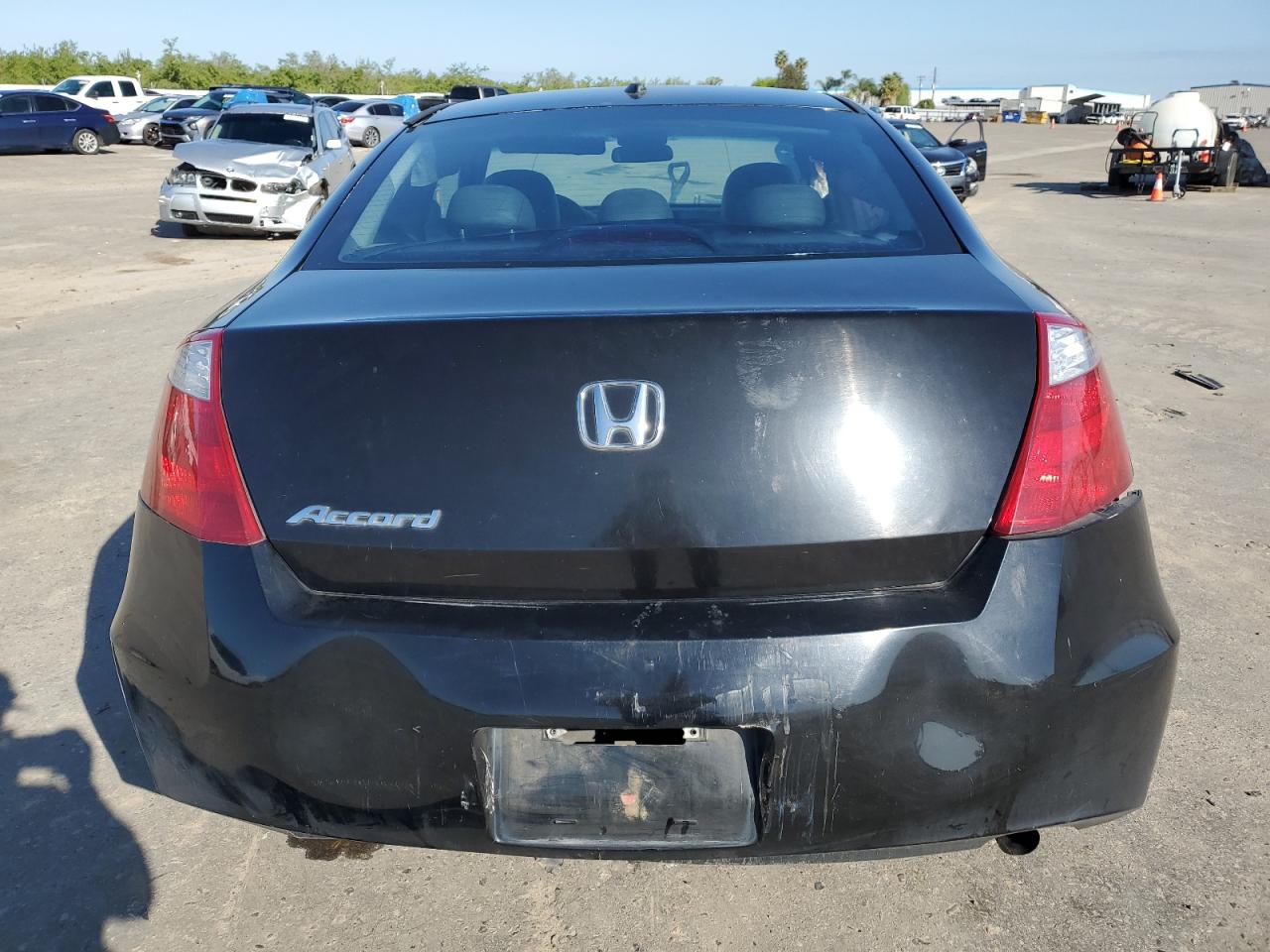 1HGCS12848A011235 2008 Honda Accord Exl