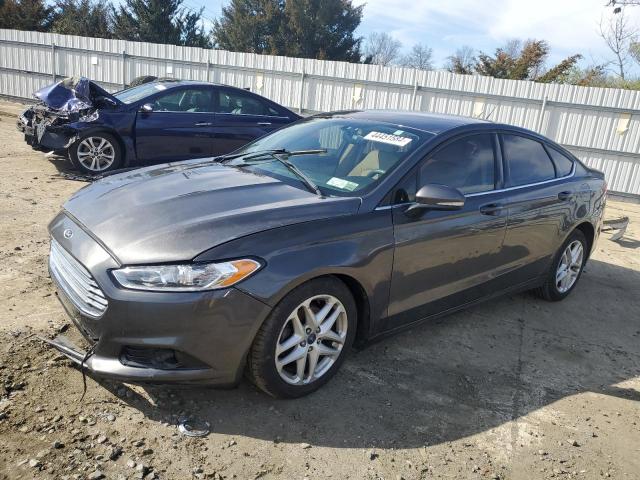 Lot #2473445133 2016 FORD FUSION SE salvage car